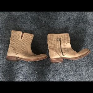 Fiorentini + Baker Tan Suede Leather Boots size 8